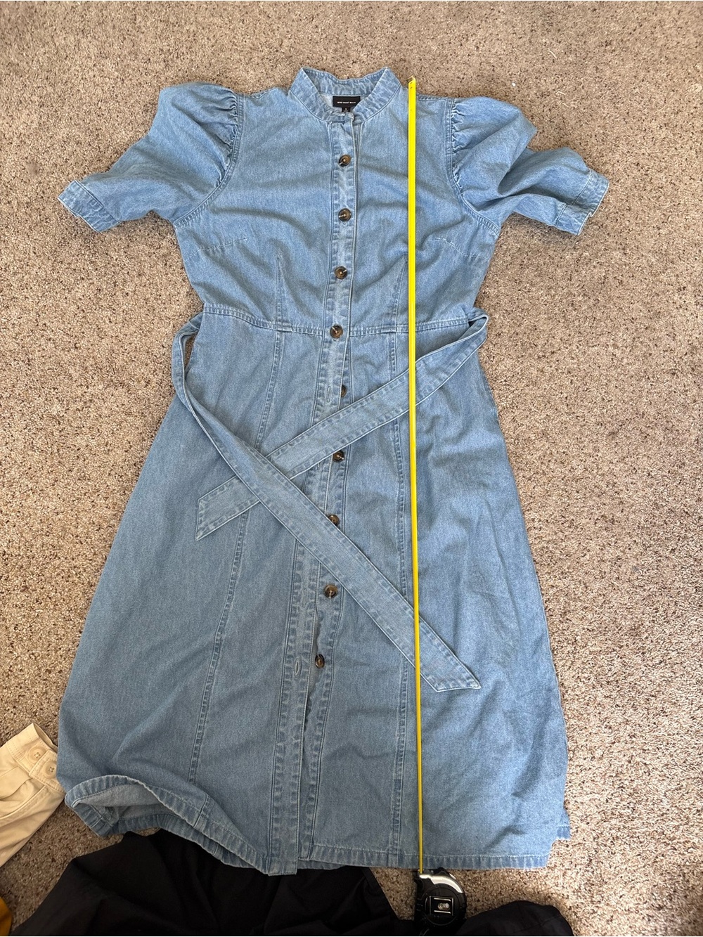 Who What Wear Light Blue Denim Button-Front Midi Dress with Tie Waist - Picture 12 of 12